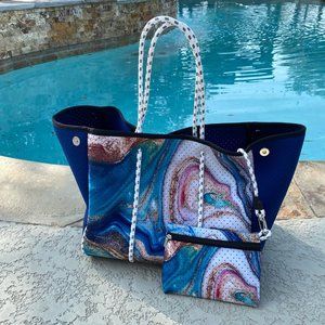 Neoprene Marbled Tote- Royal Blue